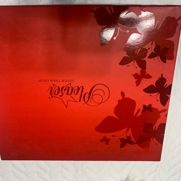 The shoe that invites you to stand out in a crowd! - Picture 6 of 6